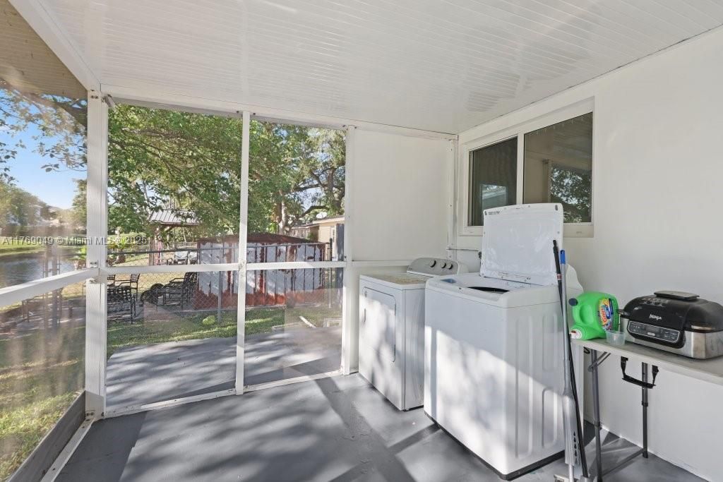 Recently Sold: $750,000 (0 beds, 0 baths, 1982 Square Feet)