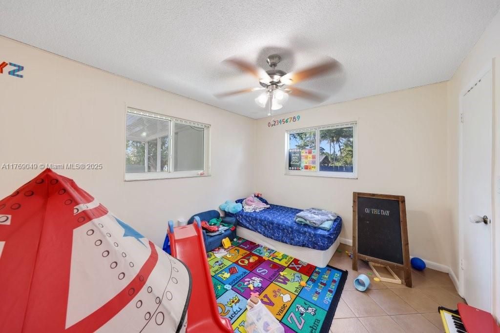 Recently Sold: $750,000 (0 beds, 0 baths, 1982 Square Feet)