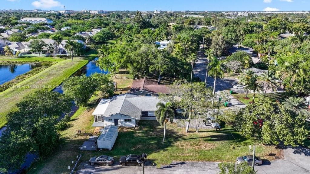 Recently Sold: $750,000 (0 beds, 0 baths, 1982 Square Feet)