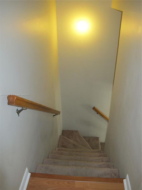 Vendido Recientemente: $350,000 (3 camas, 2 baños, 1630 Pies cuadrados)