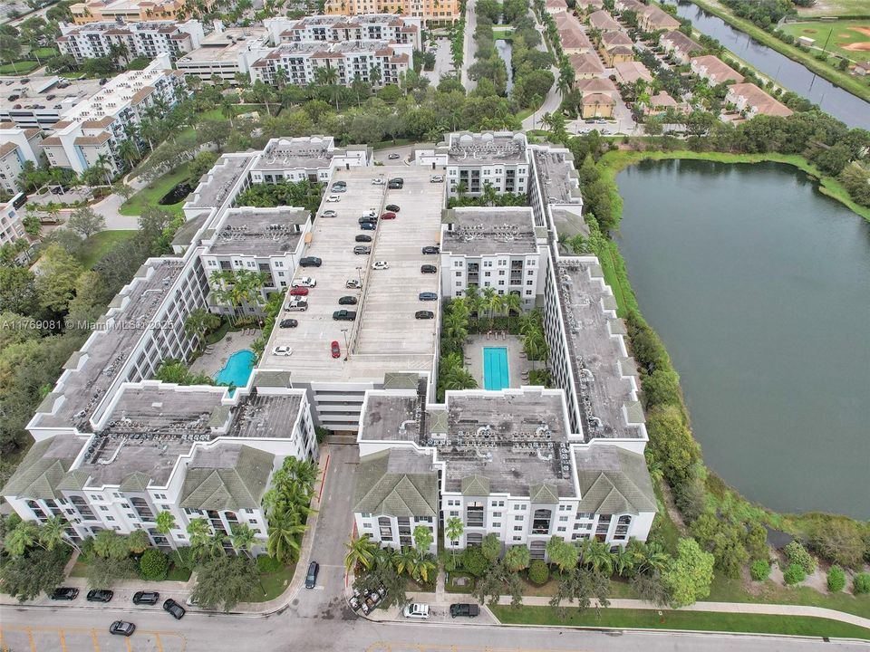 Недавно арендовано: $2,450 (2 спален, 2 ванн, 1137 Квадратных фут)