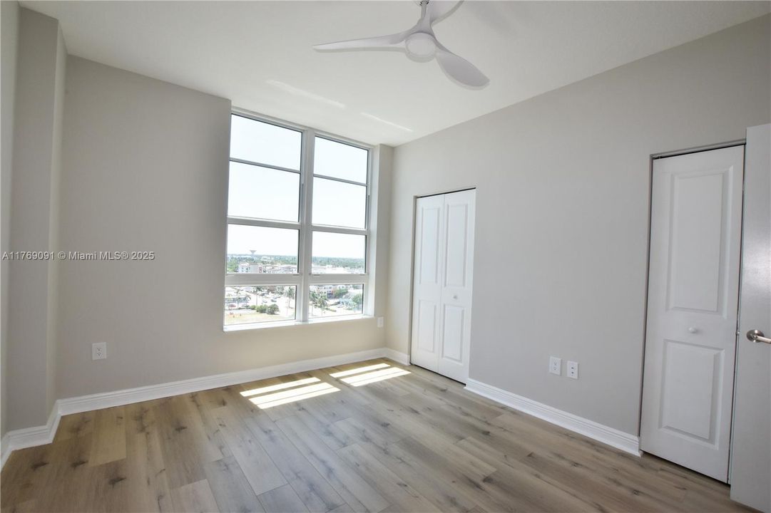 Recently Rented: $3,500 (2 beds, 2 baths, 1385 Square Feet)