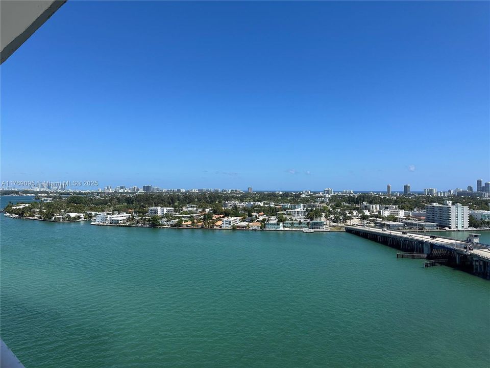 最近租的: $2,495 (1 贝兹, 1 浴室, 940 平方英尺)