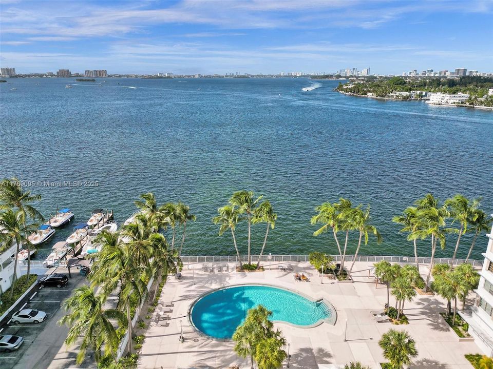 最近租的: $2,495 (1 贝兹, 1 浴室, 940 平方英尺)