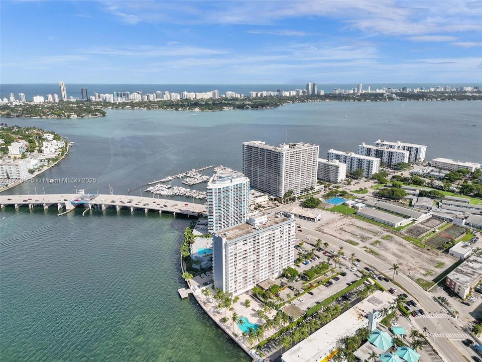 最近租的: $2,495 (1 贝兹, 1 浴室, 940 平方英尺)