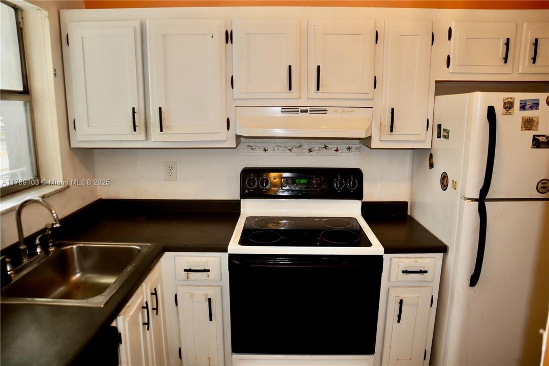 Recently Sold: $80,000 (2 beds, 2 baths, 850 Square Feet)