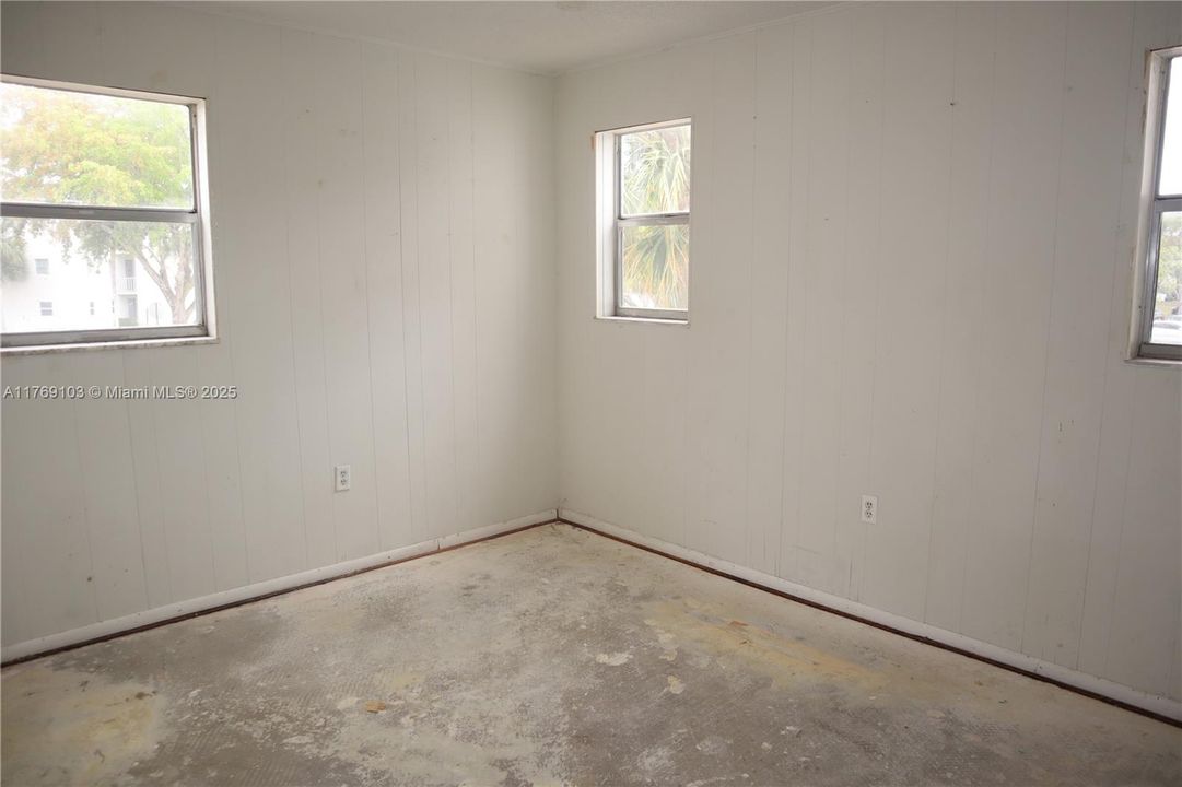 Recently Sold: $80,000 (2 beds, 2 baths, 850 Square Feet)