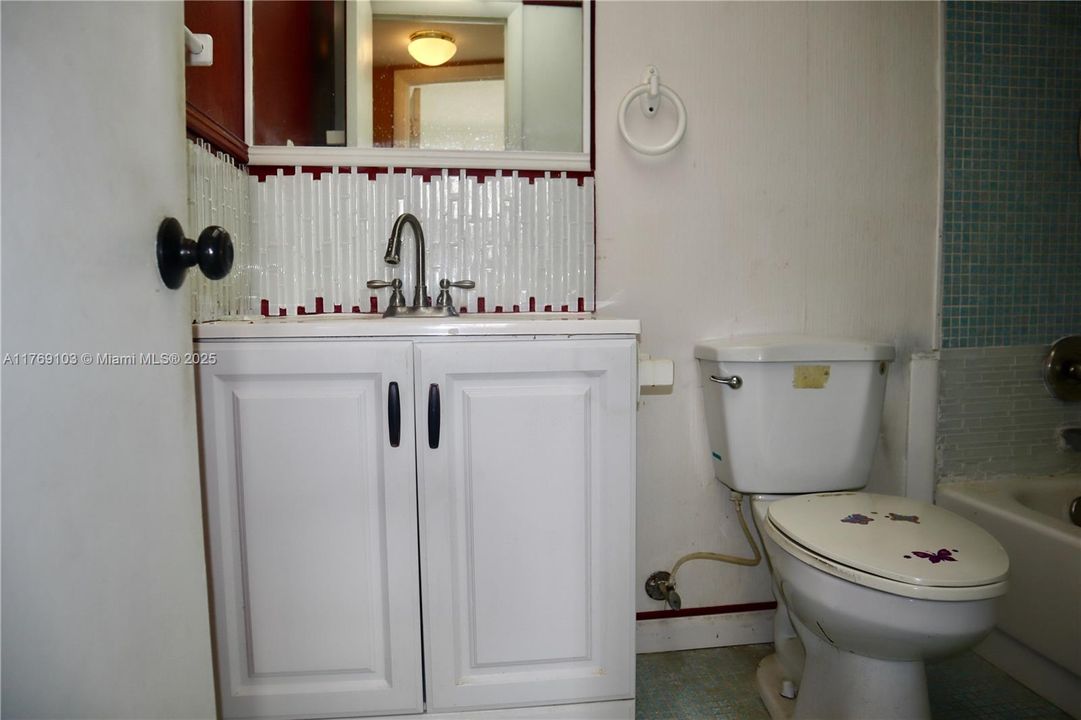 Recently Sold: $80,000 (2 beds, 2 baths, 850 Square Feet)