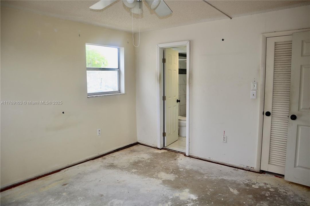 Recently Sold: $80,000 (2 beds, 2 baths, 850 Square Feet)