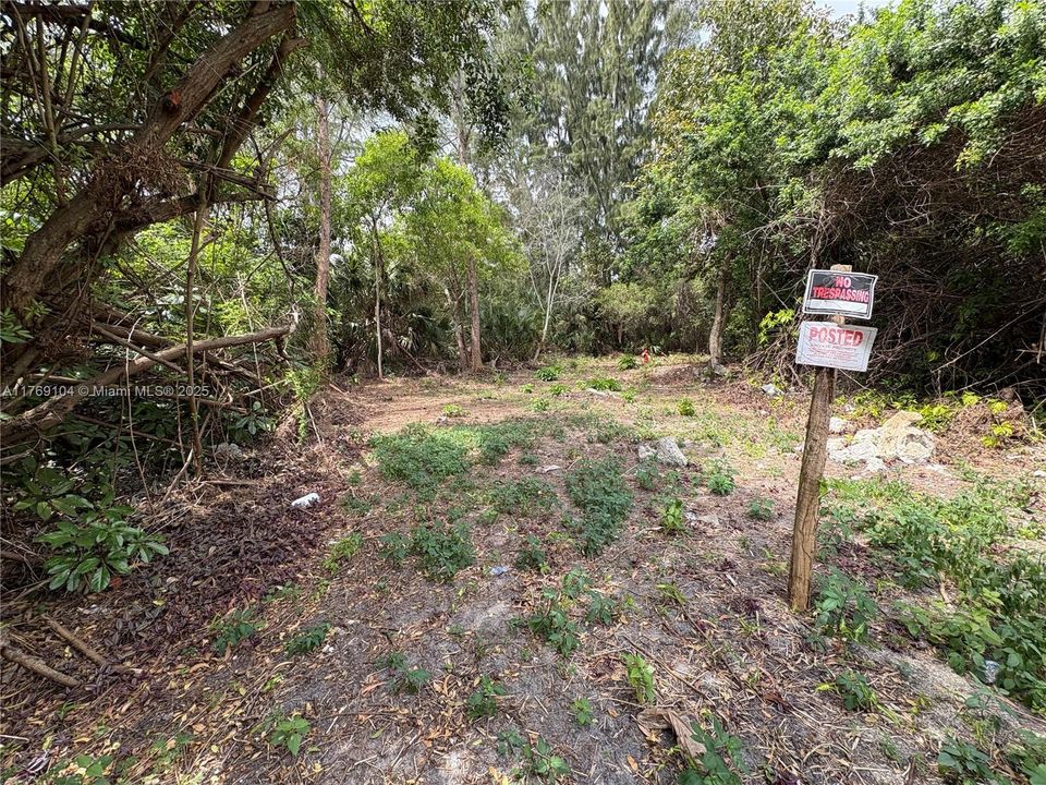 For Sale: $1,000,000 (1.70 acres)