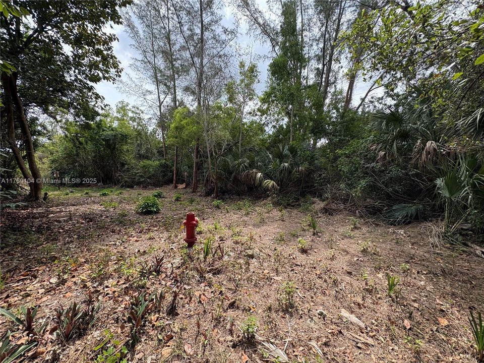 For Sale: $1,000,000 (1.70 acres)