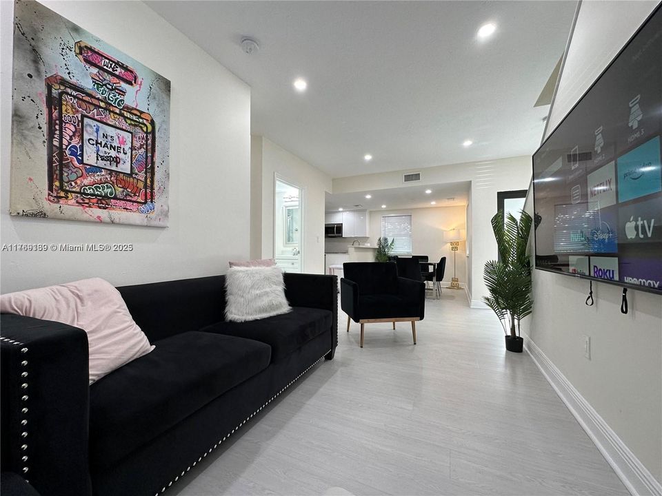 Недавно арендовано: $3,700 (3 спален, 2 ванн, 2580 Квадратных фут)