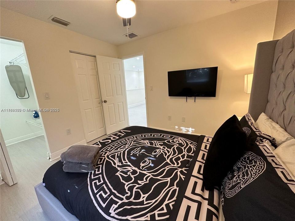 Недавно арендовано: $3,700 (3 спален, 2 ванн, 2580 Квадратных фут)