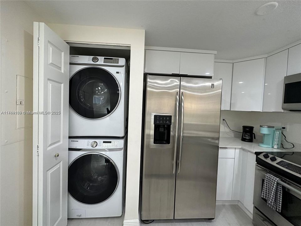 Недавно арендовано: $3,700 (3 спален, 2 ванн, 2580 Квадратных фут)