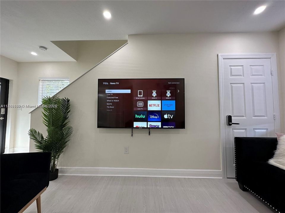 Недавно арендовано: $3,700 (3 спален, 2 ванн, 2580 Квадратных фут)