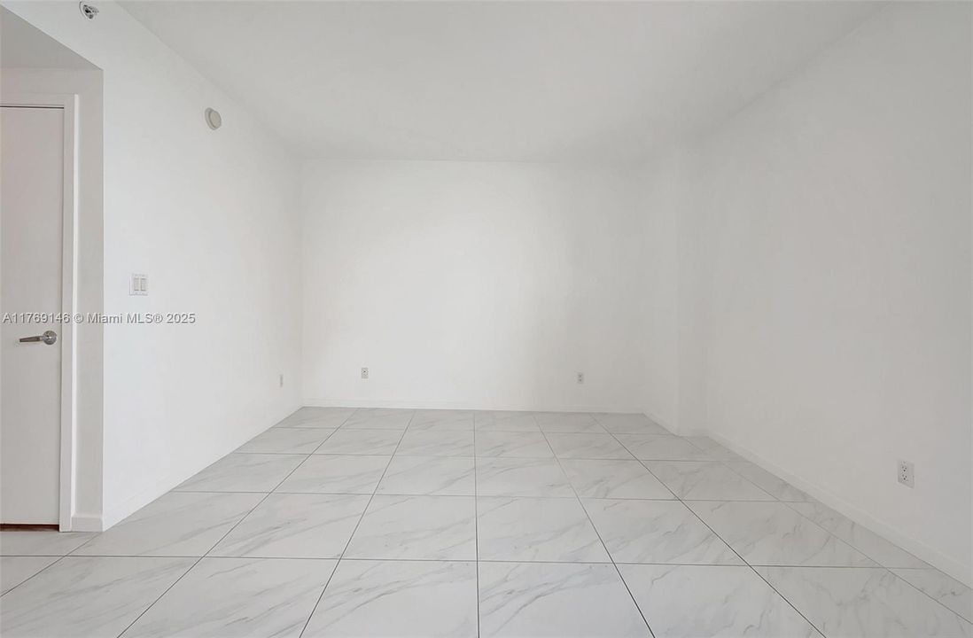 Недавно арендовано: $3,600 (2 спален, 2 ванн, 1105 Квадратных фут)