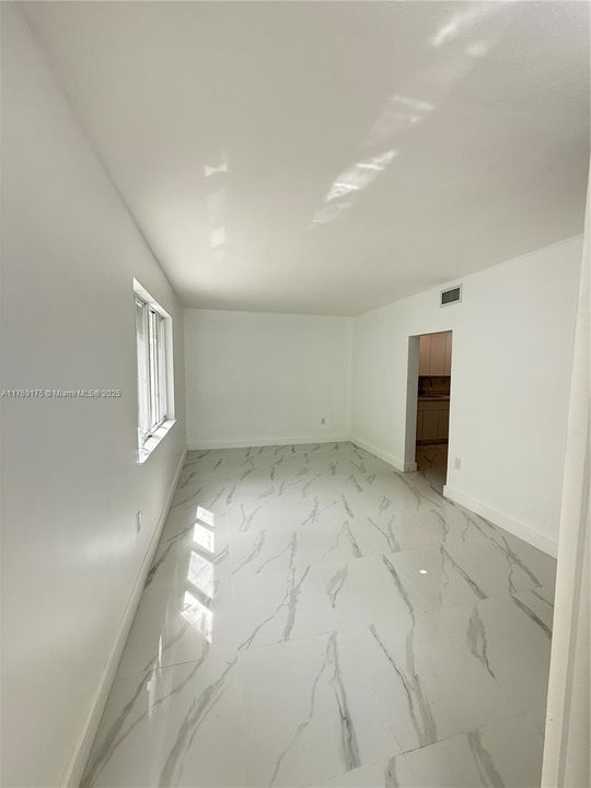 Recientemente alquilado: $3,200 (3 camas, 2 baños, 2234 Pies cuadrados)