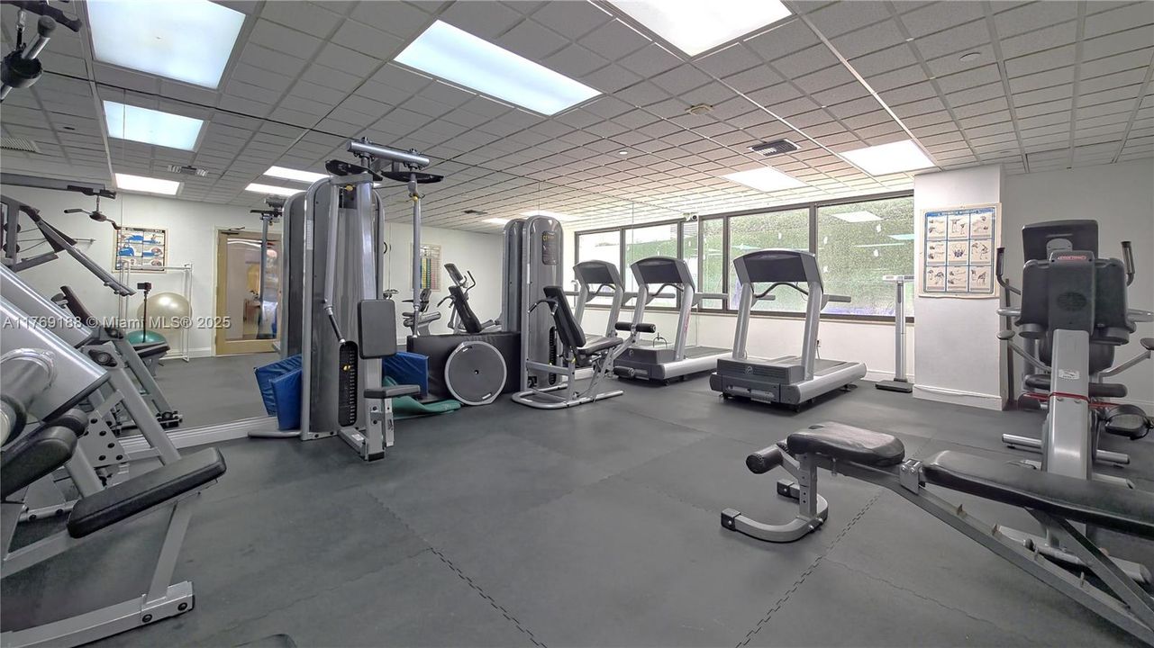 Recently Sold: $950,000 (2 beds, 2 baths, 1260 Square Feet)