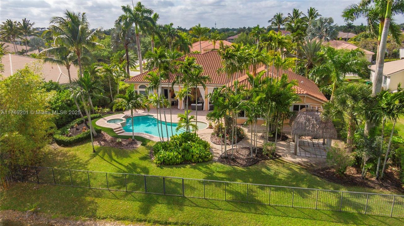 En Venta: $2,299,900 (7 camas, 4 baños, 4506 Pies cuadrados)