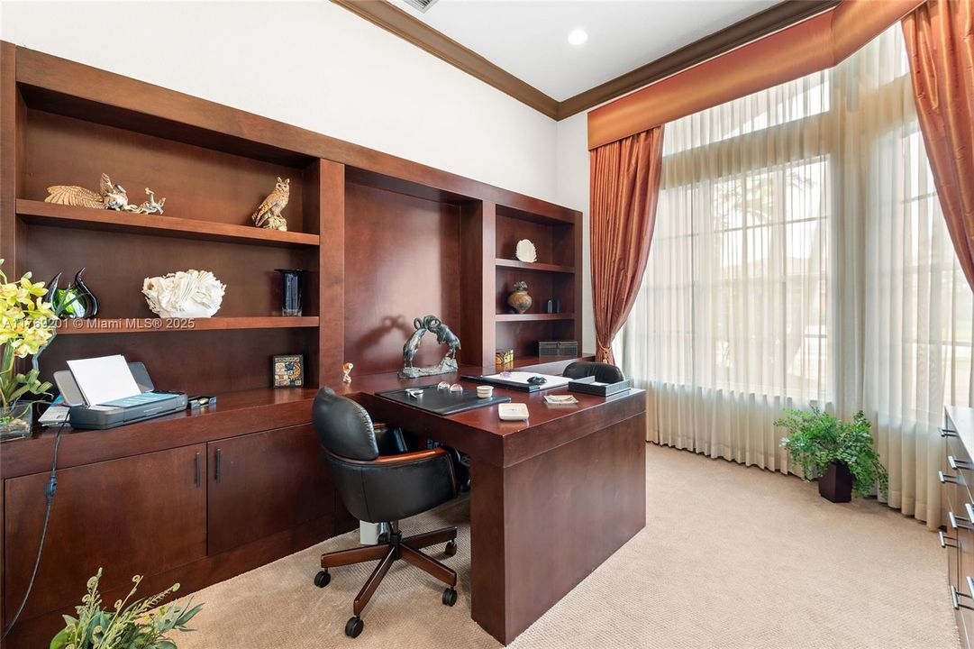 En Venta: $2,299,900 (7 camas, 4 baños, 4506 Pies cuadrados)