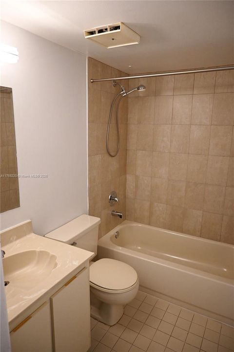 Vendido Recientemente: $310,000 (3 camas, 2 baños, 1140 Pies cuadrados)