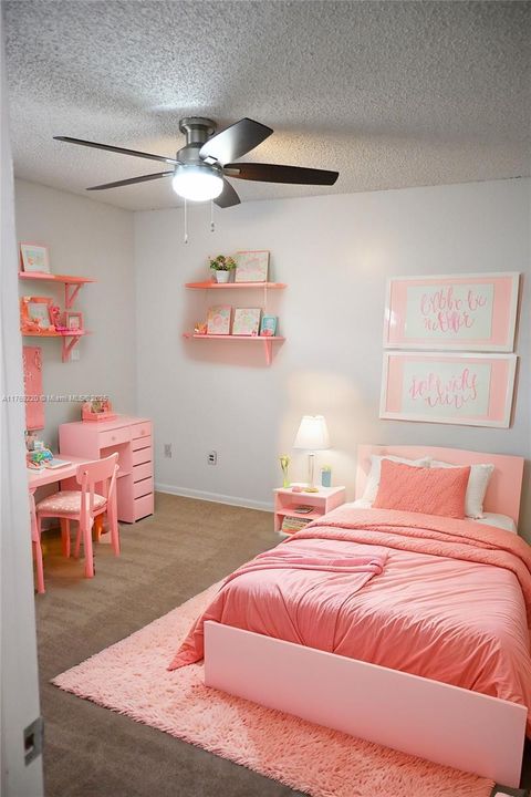 Vendido Recientemente: $310,000 (3 camas, 2 baños, 1140 Pies cuadrados)