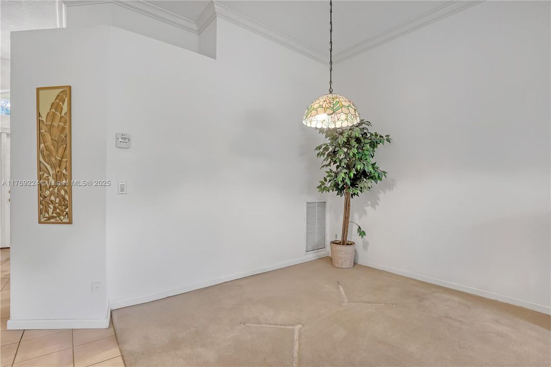 Vendido Recientemente: $725,000 (3 camas, 2 baños, 1776 Pies cuadrados)