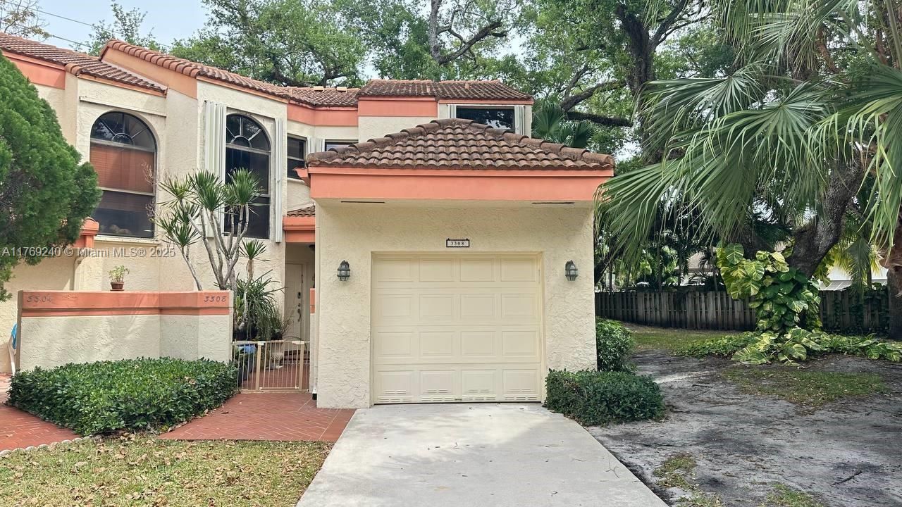 Vendido Recientemente: $415,000 (4 camas, 2 baños, 1633 Pies cuadrados)