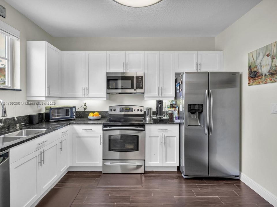 Recently Rented: $2,999 (2 beds, 2 baths, 1679 Square Feet)