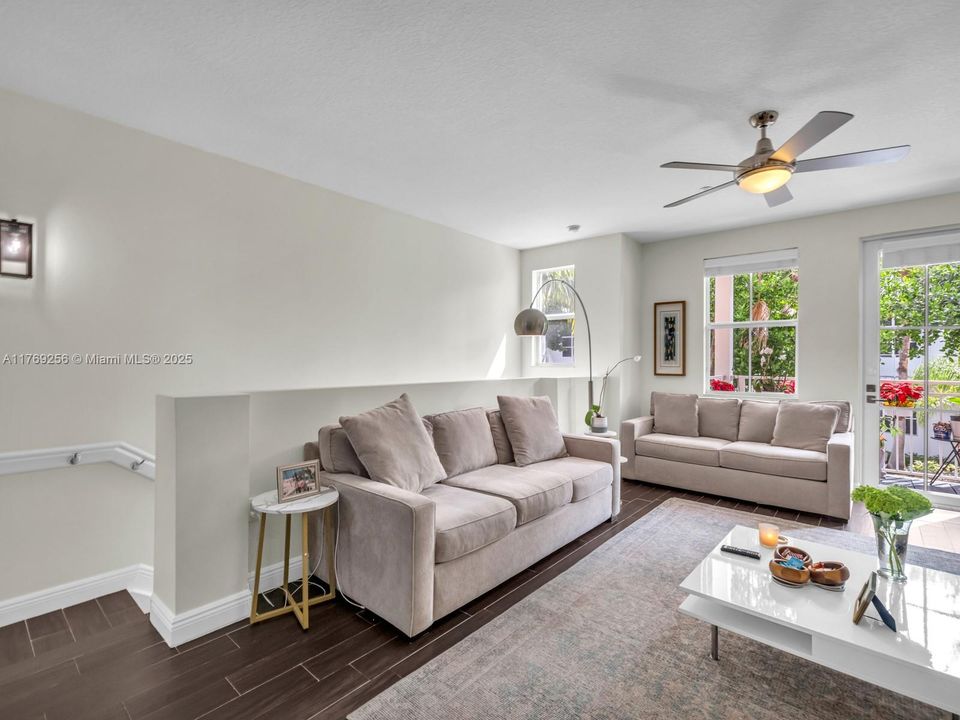 Recently Rented: $2,999 (2 beds, 2 baths, 1679 Square Feet)