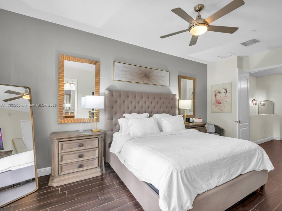 Recently Rented: $2,999 (2 beds, 2 baths, 1679 Square Feet)