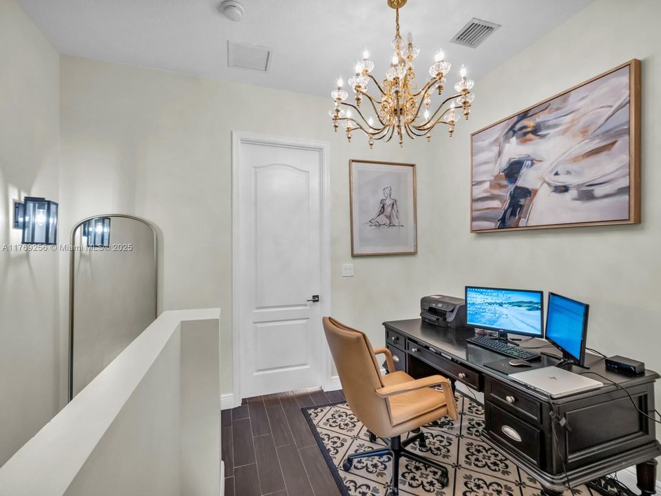 Recently Rented: $2,999 (2 beds, 2 baths, 1679 Square Feet)