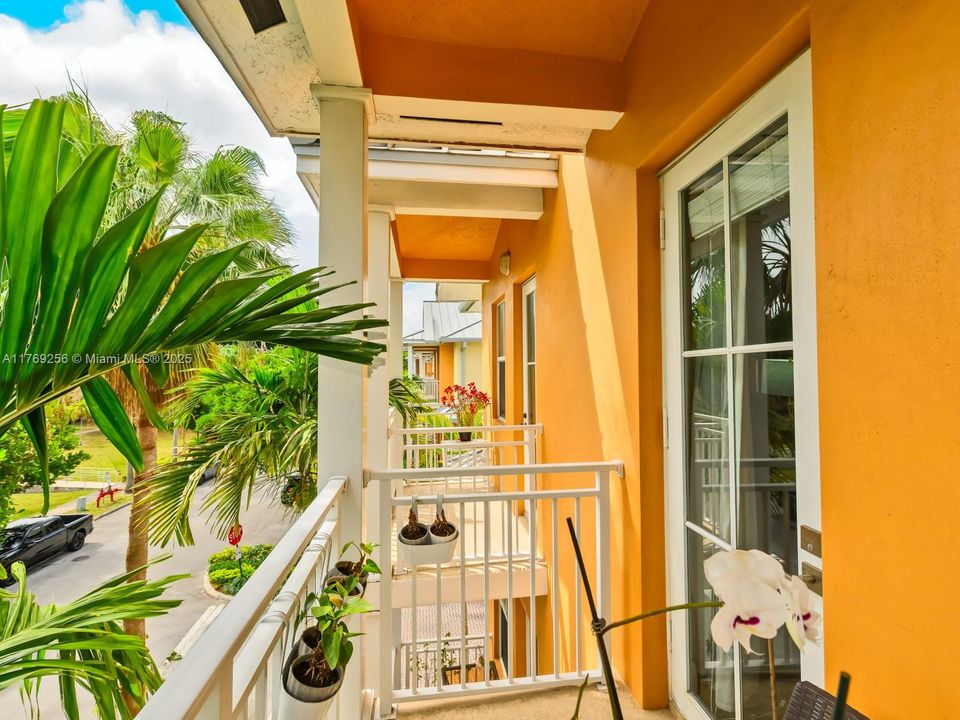 Recently Rented: $2,999 (2 beds, 2 baths, 1679 Square Feet)