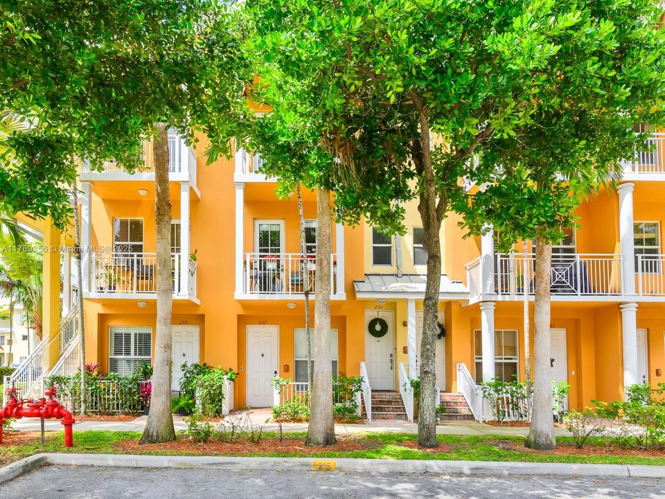 Recently Rented: $2,999 (2 beds, 2 baths, 1679 Square Feet)