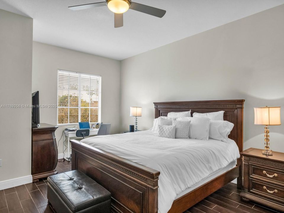 Recently Rented: $2,999 (2 beds, 2 baths, 1679 Square Feet)