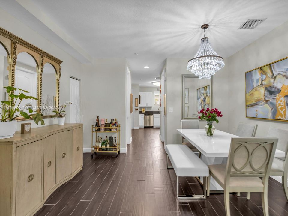 Recently Rented: $2,999 (2 beds, 2 baths, 1679 Square Feet)