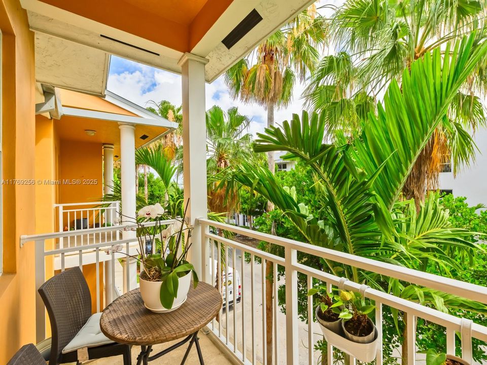 Recently Rented: $2,999 (2 beds, 2 baths, 1679 Square Feet)