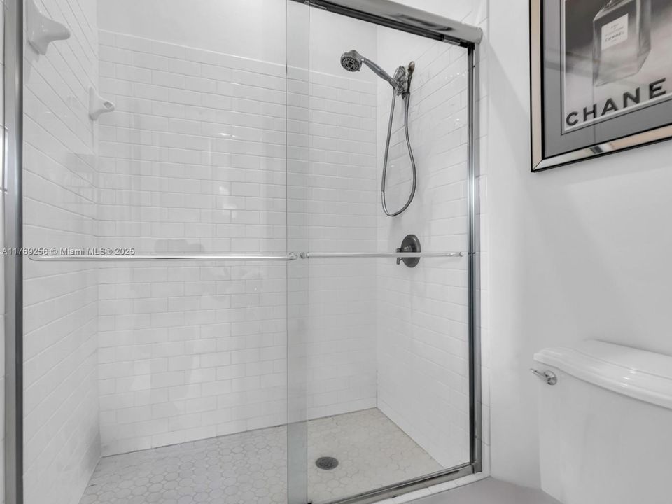 Recently Rented: $2,999 (2 beds, 2 baths, 1679 Square Feet)