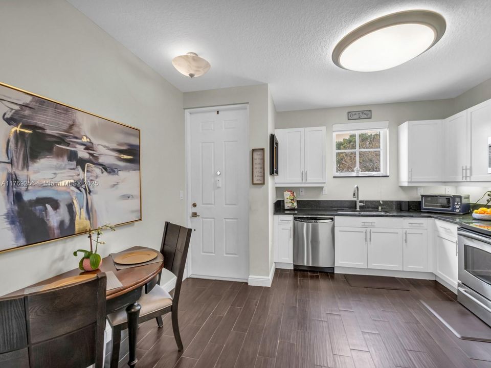 Recently Rented: $2,999 (2 beds, 2 baths, 1679 Square Feet)