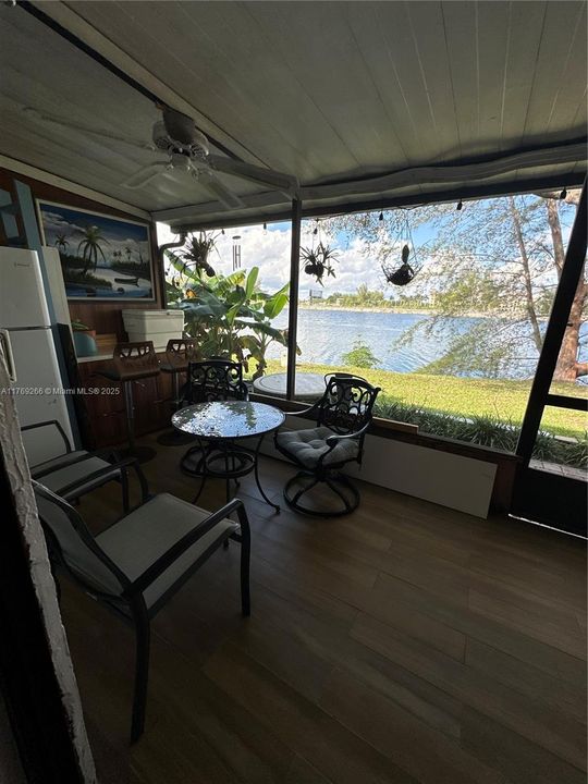 На продажу: $335,000 (3 спален, 2 ванн, 1428 Квадратных фут)