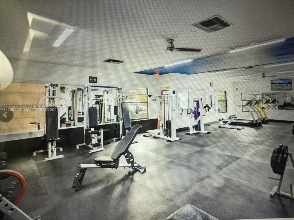 На продажу: $335,000 (3 спален, 2 ванн, 1428 Квадратных фут)