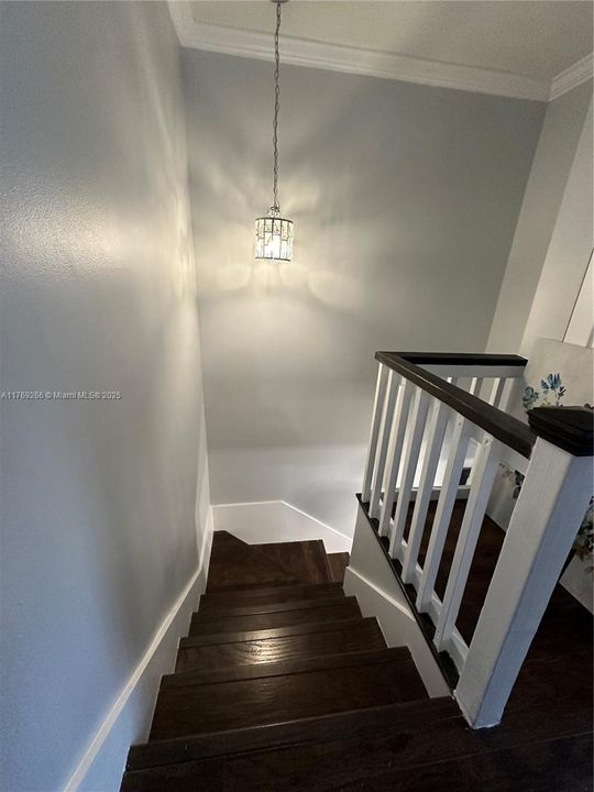 На продажу: $335,000 (3 спален, 2 ванн, 1428 Квадратных фут)