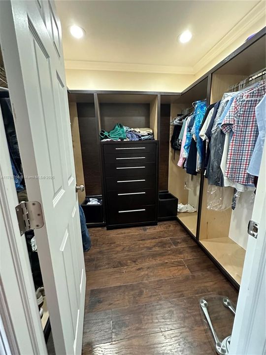 На продажу: $335,000 (3 спален, 2 ванн, 1428 Квадратных фут)