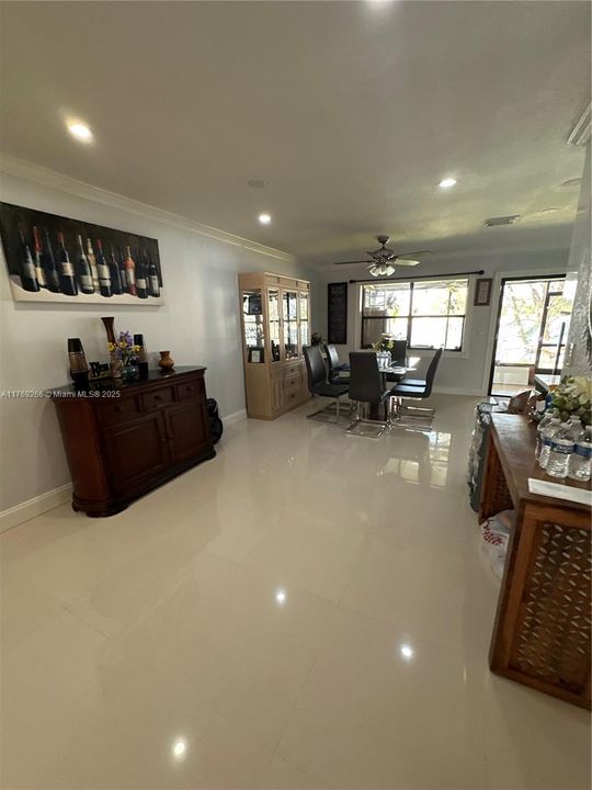 На продажу: $335,000 (3 спален, 2 ванн, 1428 Квадратных фут)