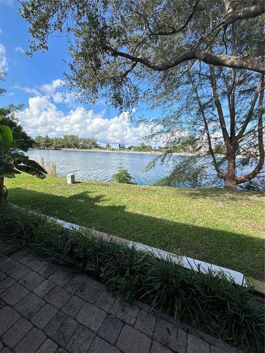 На продажу: $335,000 (3 спален, 2 ванн, 1428 Квадратных фут)