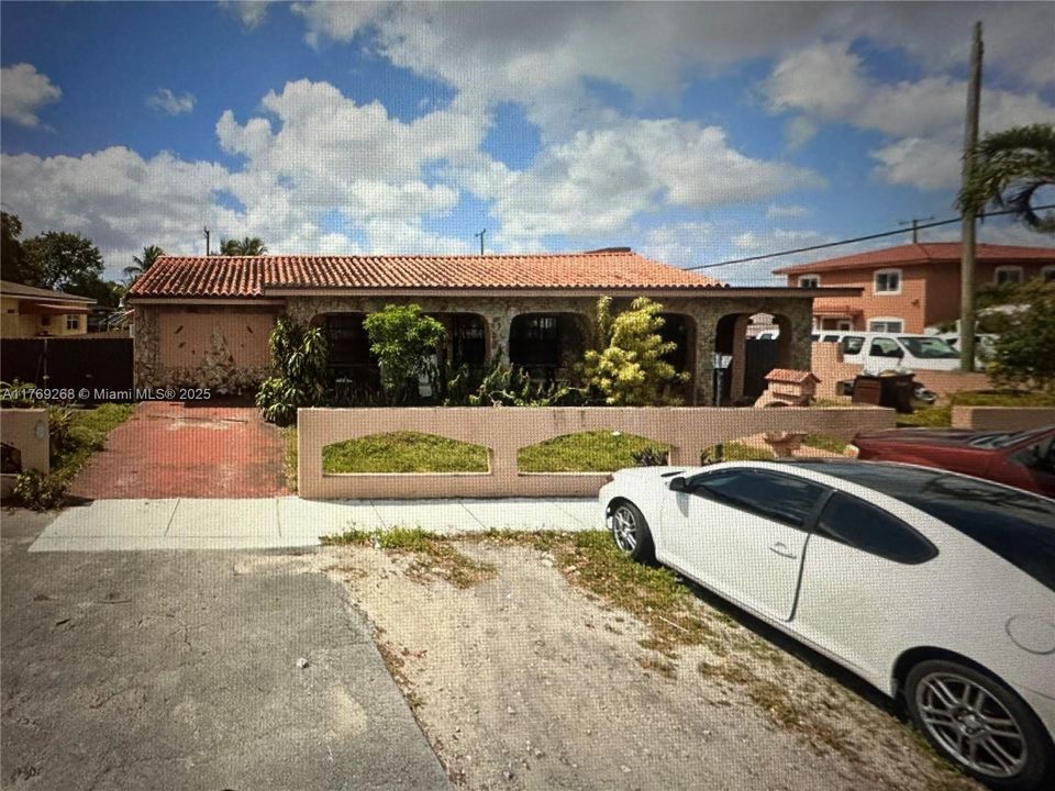 En Venta: $719,900 (5 camas, 4 baños, 3389 Pies cuadrados)