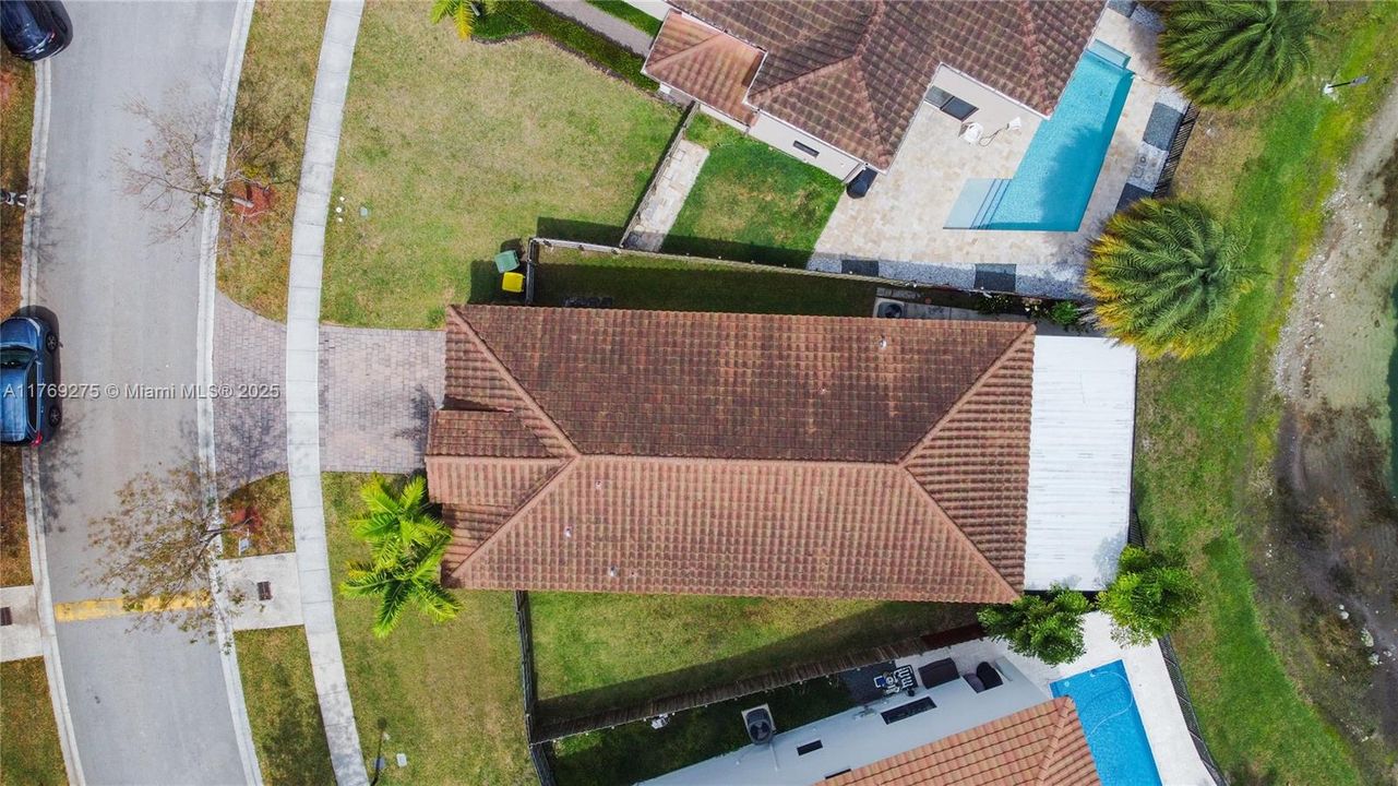 Recently Sold: $507,000 (4 beds, 2 baths, 1638 Square Feet)