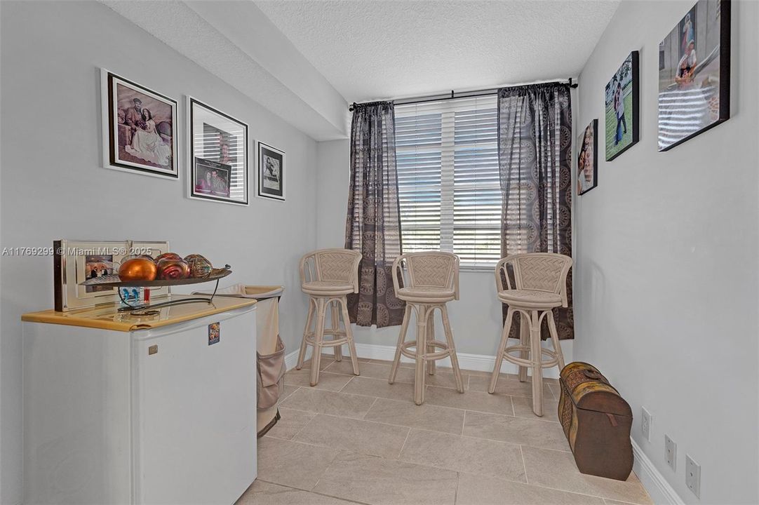 Recently Sold: $217,000 (2 beds, 2 baths, 1040 Square Feet)