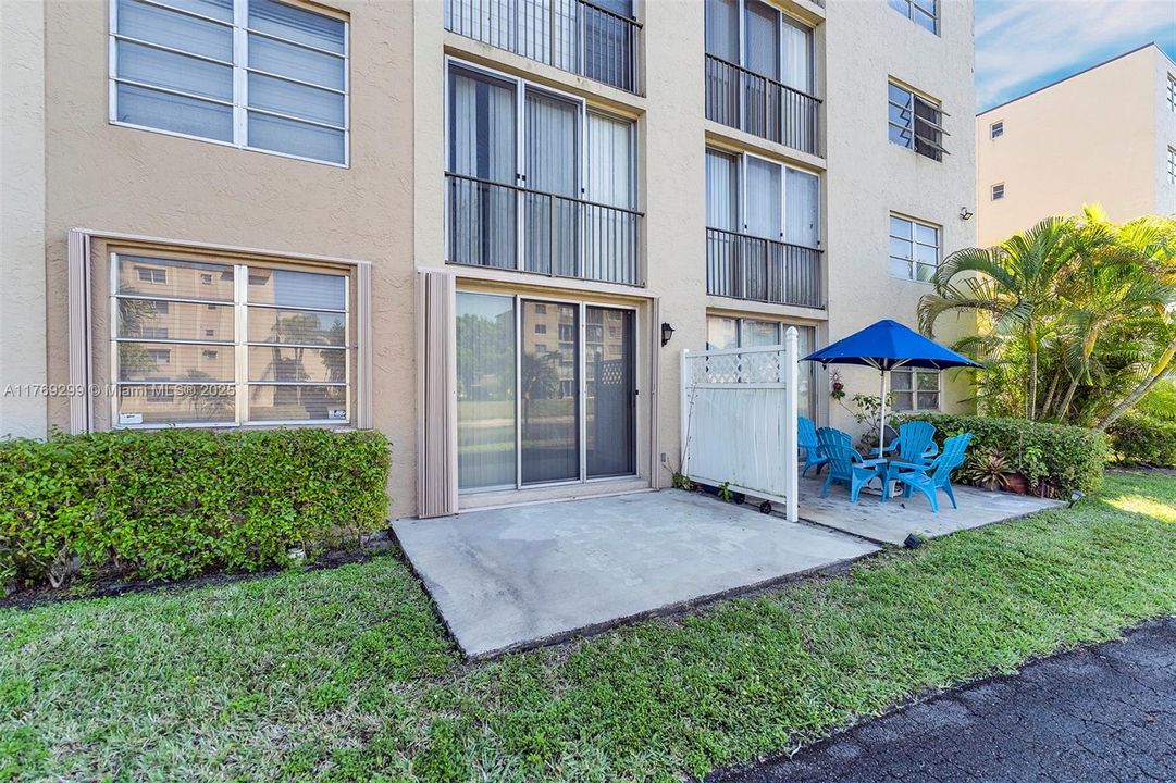 Recently Sold: $217,000 (2 beds, 2 baths, 1040 Square Feet)