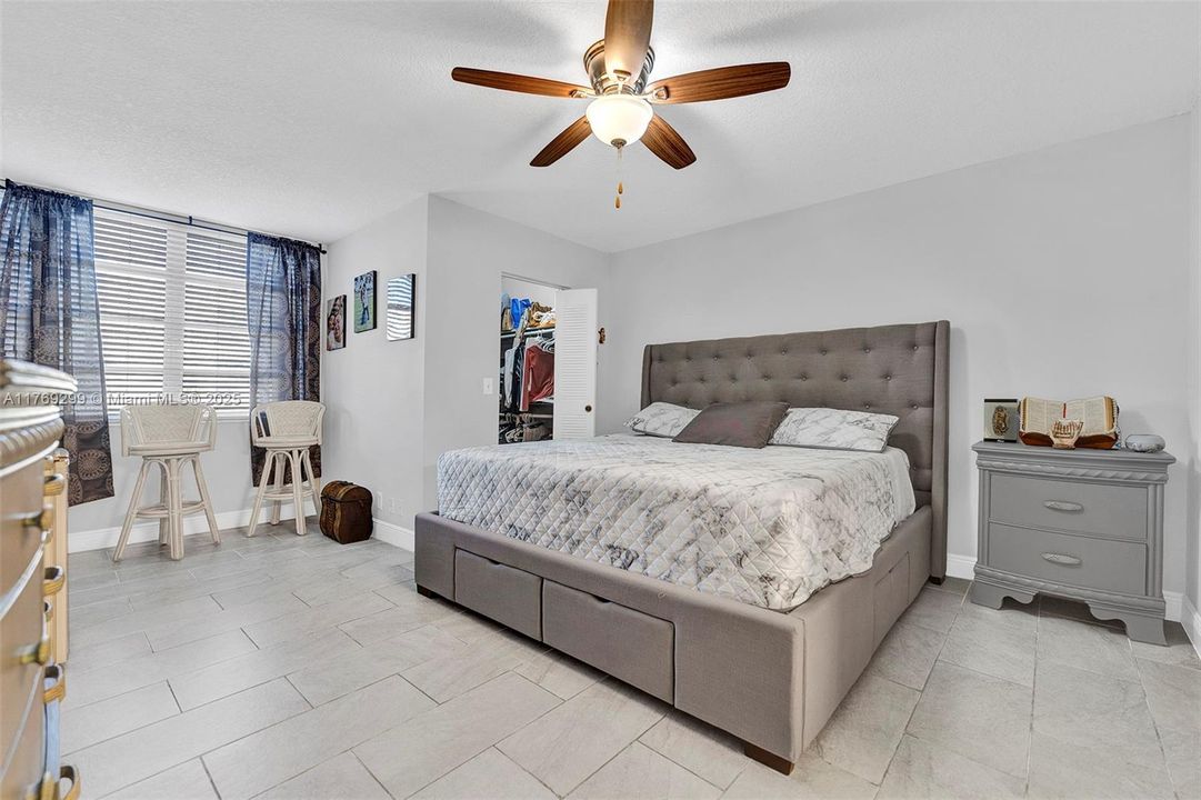 Recently Sold: $217,000 (2 beds, 2 baths, 1040 Square Feet)